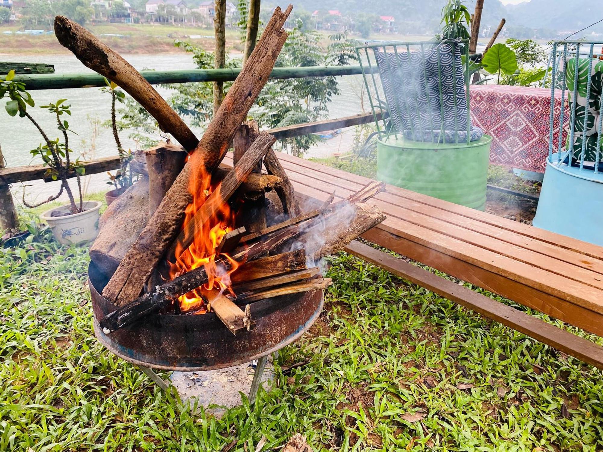 Son River Homestay Phong Nha Esterno foto
